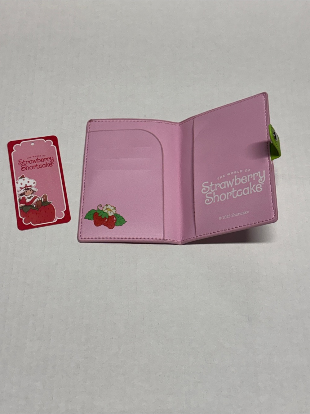 Pink Strawberry Shortcake Visa Holder NWT - Picture 5 of 7
